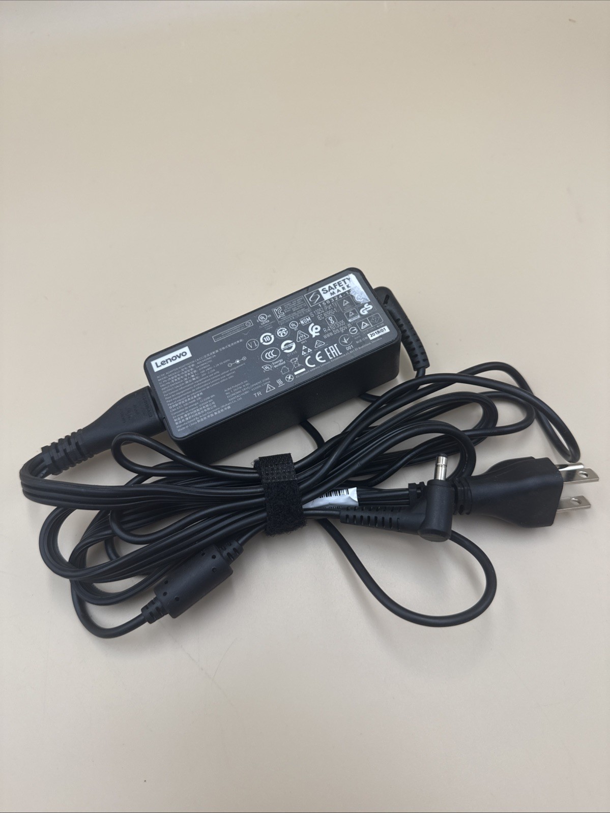 OEM Lenovo 45W AC Adapter Power Supply ADLX45NCC3A ADLX45NAC3A 4.0mm x 1.7mm