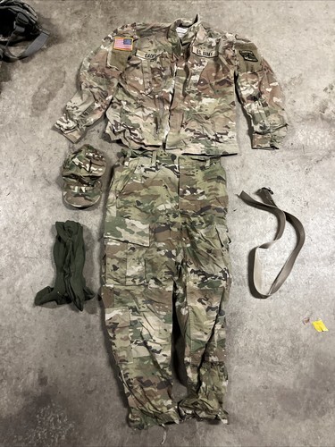 US Army ROTC Uniform (Small Top, Medium Pants) Used Only