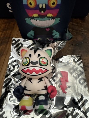 Superplastic Janky Series 4 Electrokitty Vinyl Figure