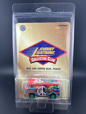 2001 Johnny Lightning Collectors Club 60s Volkswagen VW HIPPIE BUS PEACE look