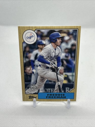 フレディフリーマン POP Pop! Freddie Freeman Catching on Base