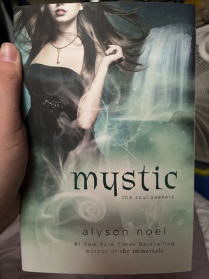 Mystic by Alyson Noel (2013, Trade Paperback)