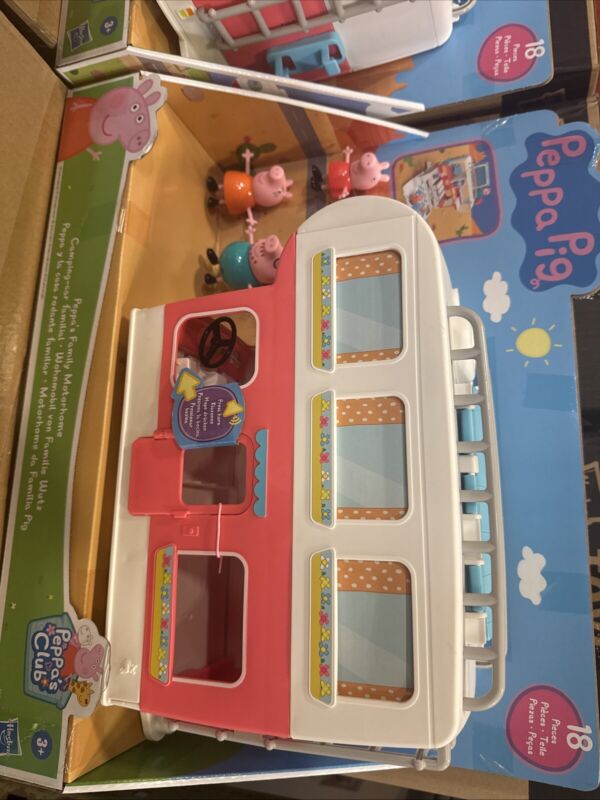 Peppa Pig Adventures Family Motorhome Toy - 18 Pieces