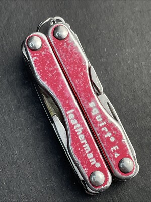 Leatherman Squirt E4 Multi-Tool w/Wire Strippers Rare Red 26143