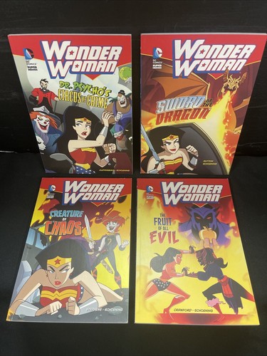 WONDER WOMAN 4巻セット　DC COMICS DC Comics Super Heroes Chapter Books Wonder Woman (4 Booklet