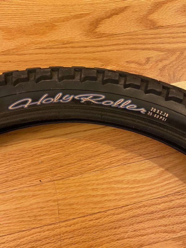 maxxis holy roller 20x2 20