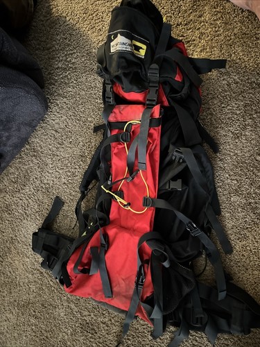 MOUNTAINSMITH リュック・バックパック レッド/ブラック MOUNTAINSMITH リュック・バックパック レッド/ブラック