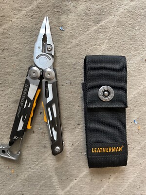 Leatherman Signal Multi Tool (Stainless w/Nylon Sheath)