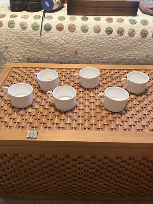 Mikasa Hampton Bays Flat Cup Embossed Shells Ultra Ceram Set of 6.
