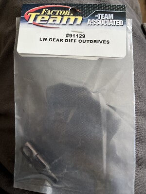Team Associated 91129 Light Weight Gear Diff  Outdrives