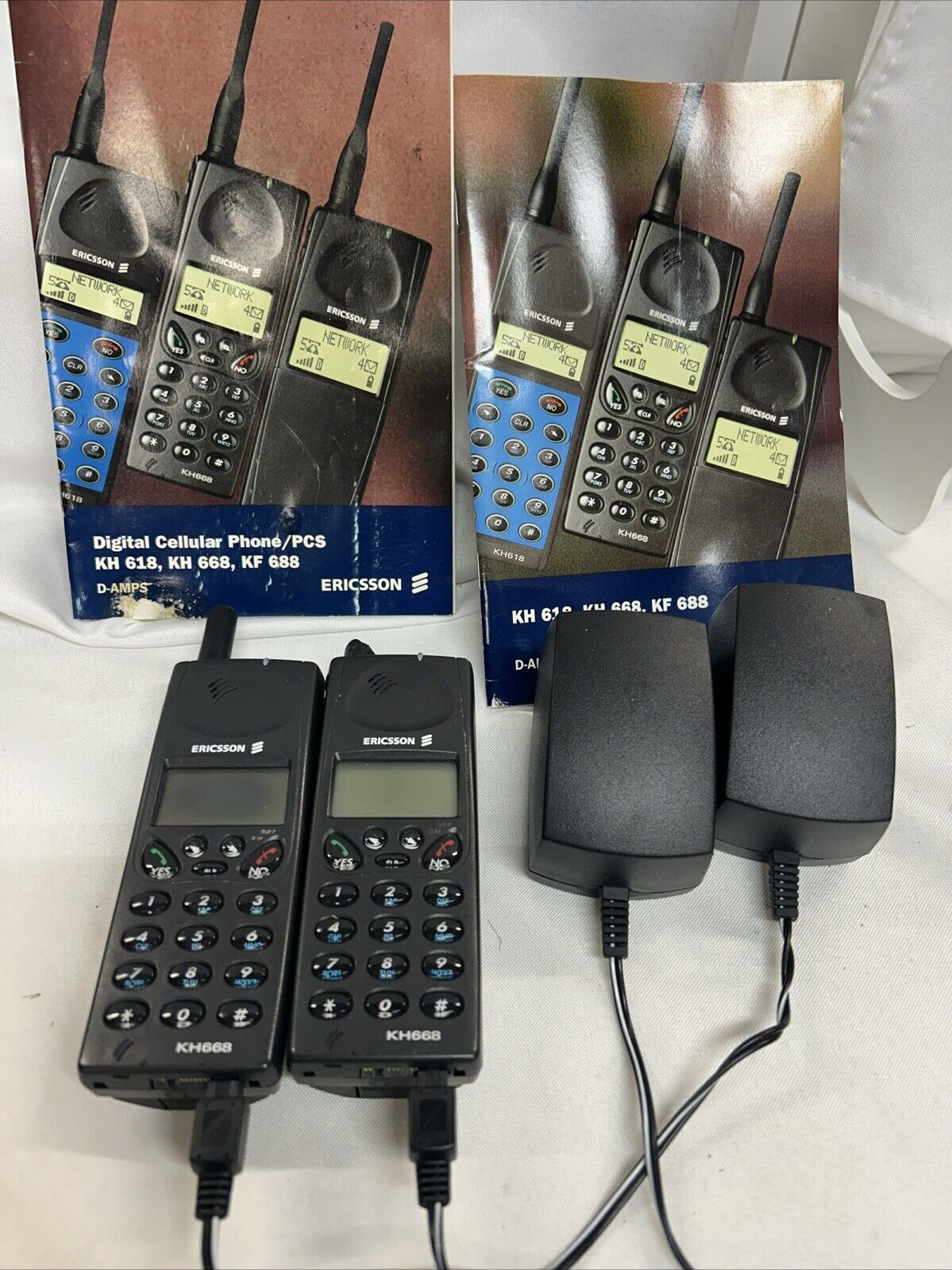 2 Ericsson KH668 Dual Band Digital Phones For Collectors or