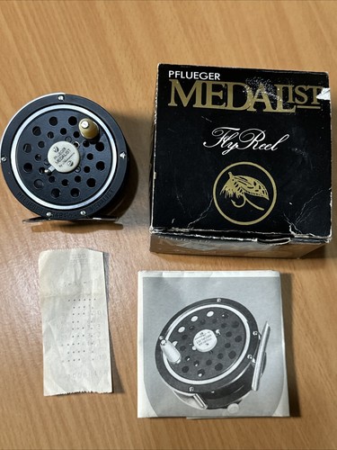 極美品 PFLUEGER MEDALIST 1494 1/2 AK フライリール 000000000365_hhan3wm.jpg