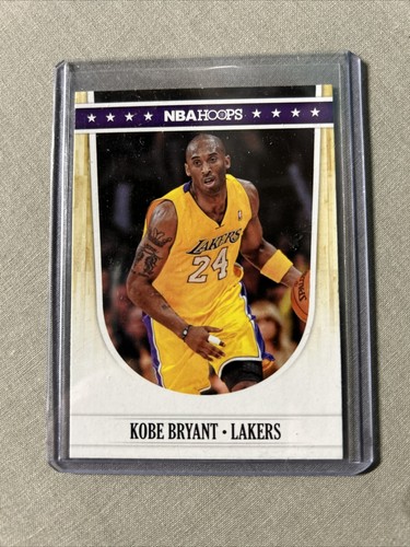 Kobe Bryant 2012-13 Panini NBA Hoops Base Card #98