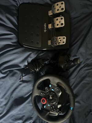 Logitech Driving Force G29 Gaming Racing Wheel With Pedals For PS4 With Shifter
