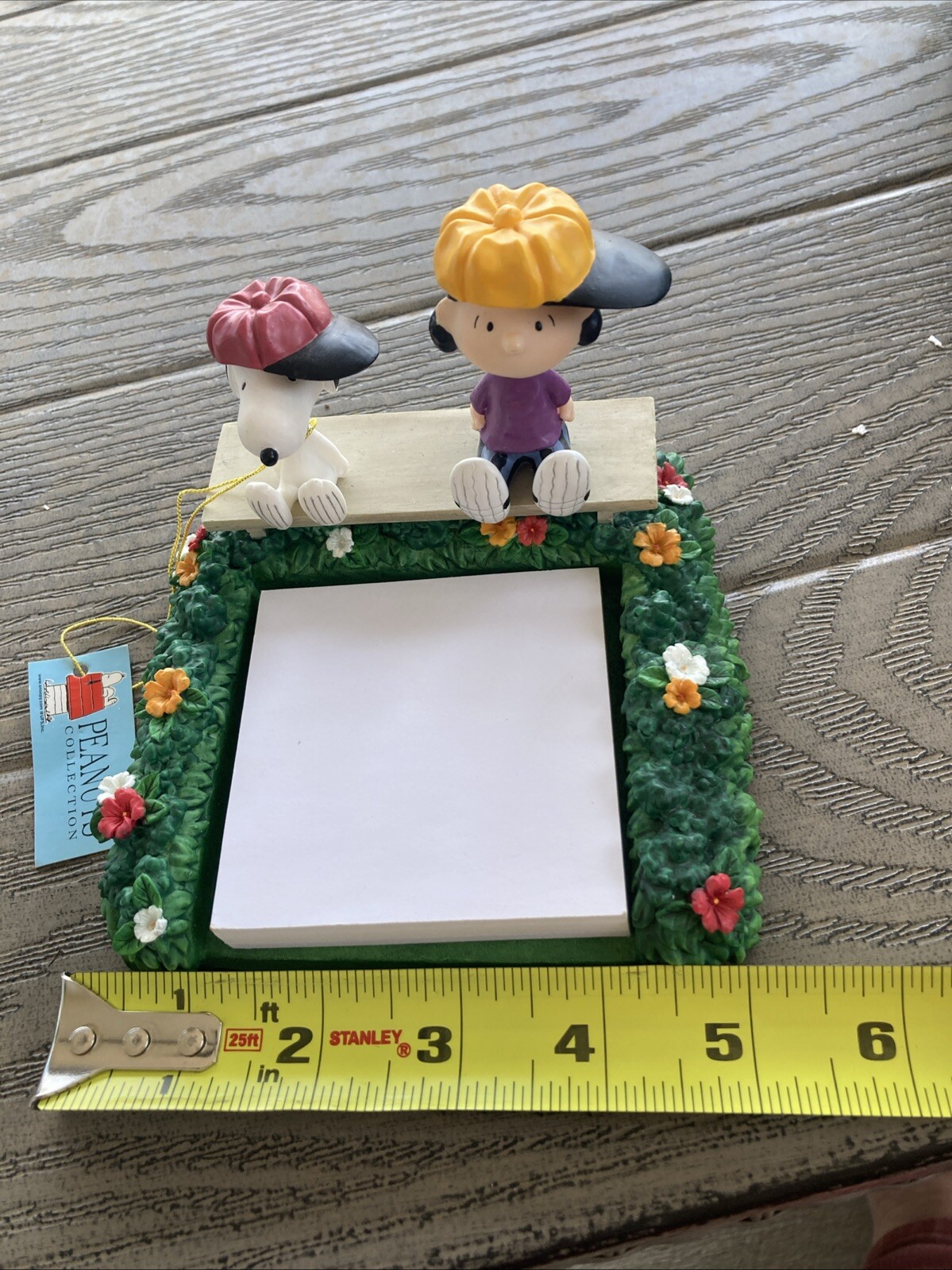 Westlake 8364 Peanuts Lucy & Snoopy Baseball Notepad Holder Desk Accessory