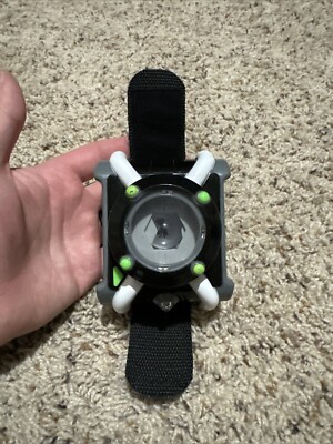 Ben 10 Ten Deluxe Omnitrix Toy Lights & Sounds Playmates 2017 Works 