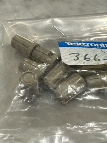(1) Tektronix 366-1786-01 Knob W/white pointer 400 Series 492, 494, 495, 496