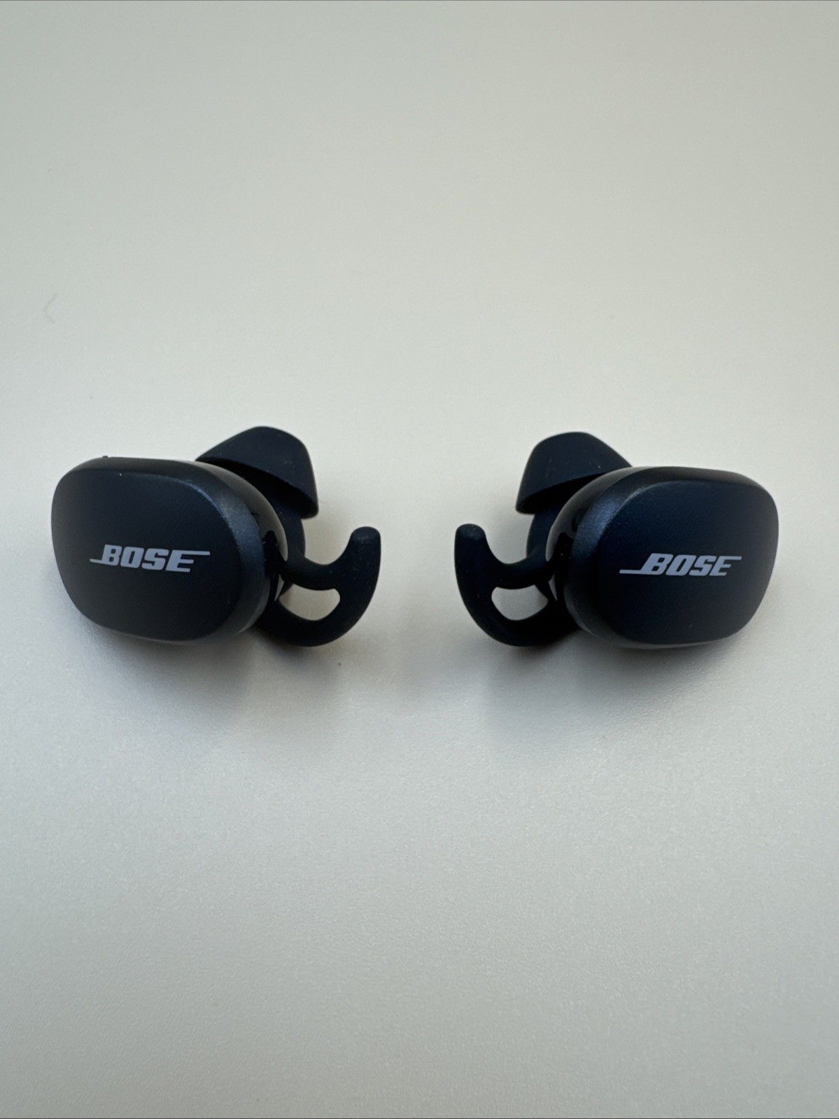 Bose QuietComfort EarBuds Noise Cancelling Wireless Bluetooth *No Power*