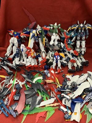 Lot of loose incomplete Gundam Model kits Accessories Action Figures
