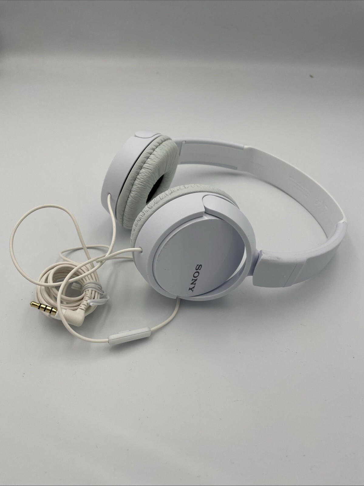 Sony MDR-ZX110 On the Ear Headphones - White