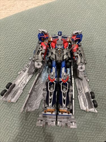 Transformers Dark Of The Moon: Ultimate Optimus Prime | eBay Transformers Dark Of The Moon: Ultimate Optimus Prime | eBay