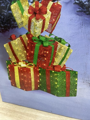 Winter Wonder Lane Gift Box Tower 63” Christmas Yard Decor 450 Lights BEAUTIFUL!