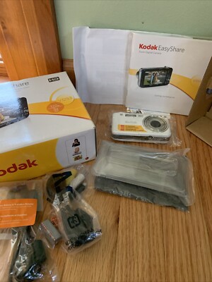 Kodak EasyShare V1253 12.1MP Camera - White - New