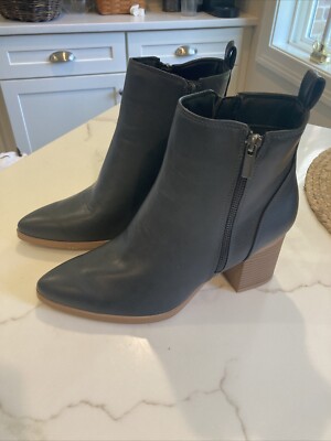 Serra Navy Blue Ankle Boots Womens 9 NWOB