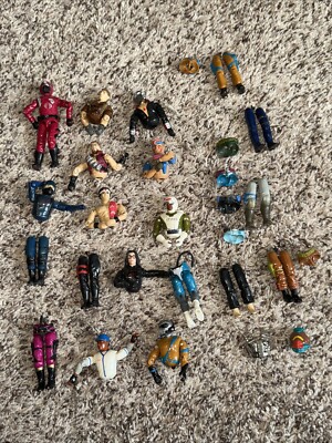 G.I. Joe Misc Body Parts And Helmet Lot 1a
