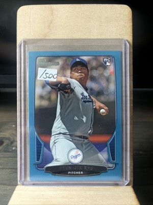 2013 Bowman Draft Picks & Prospects - Blue #30 Hyun-Jin Ryu /500 (RC)