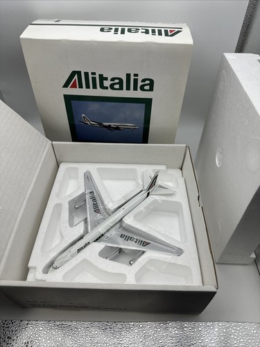 Very Rare Inflight 200 Alitalia DC-8-62, 1:200, Retired