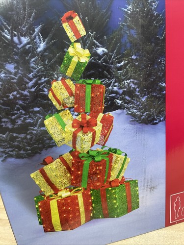 Winter Wonder Lane Gift Box Tower 63” Christmas Yard Decor 450 Lights BEAUTIFUL!