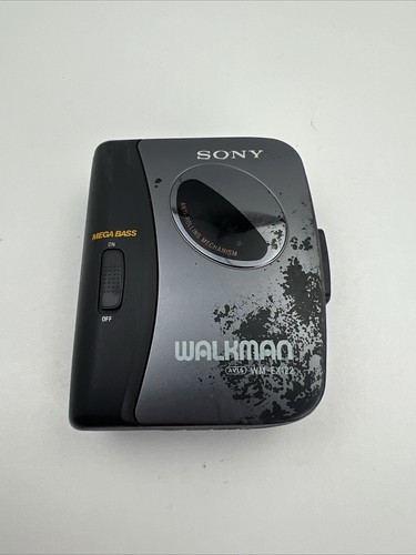 SONYカセットウォークマンWM-EX122 Amazon | Sony Walkman AVLS WM-EX122 Portable Cassette Player