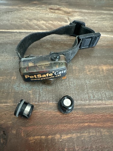 GROOVYPETS Model GP001 B REMOTE RECHARGEABLE DOG TRAINING VIBRATION SHOCK COLLAR