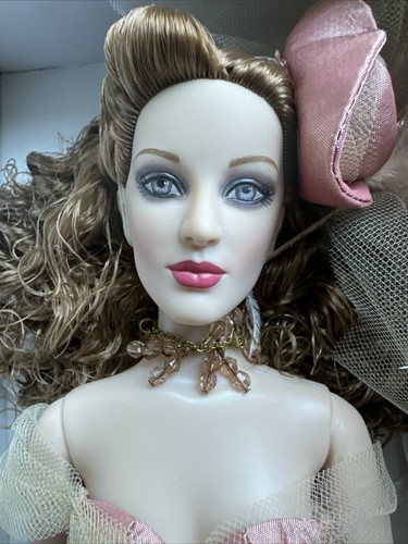 Tonner TYLER CON 2011 Antoinette Collection BLINKIN' 16