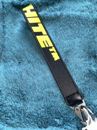 OFF-WHITE Virgil Abloh Industrial Strap Key Chain Ring Black OFF-WHITE Virgil Abloh Industrial Strap Key Chain Ring Black