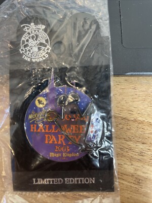 Disney Mickey Ghost Halloween Party 2003 Pin lE Disney WDW Boo To You Party