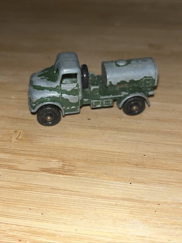 USED Matchbox Lesney Military MB 71 Austin 200 Gallon Water Truck