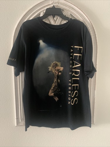 【激レア】Taylor Swift ヴィンテージTシャツ Fearless期 激レア】Taylor Swift ヴィンテージTシャツ Fearless期 - メルカリ