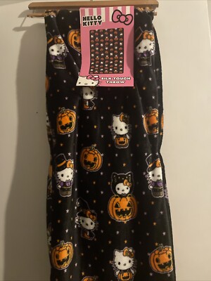 Hello Kitty Black Halloween 2024 Silk Touch Throw Pumpkins Plush Blanket NWT G93