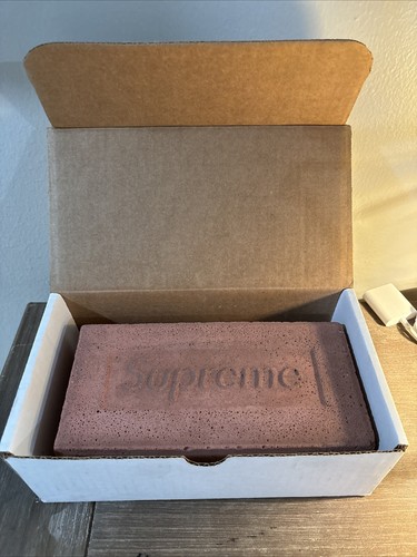値下げはコメントで　専用 Supreme brick レンガ　専用箱付き 値下げはコメントで 専用 Supreme brick レンガ 専用箱付き