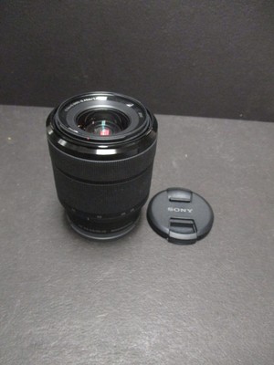 Sony FE 28-70mm f/3.5-5.6 OSS Lens SEL2870 MINT CONDITION