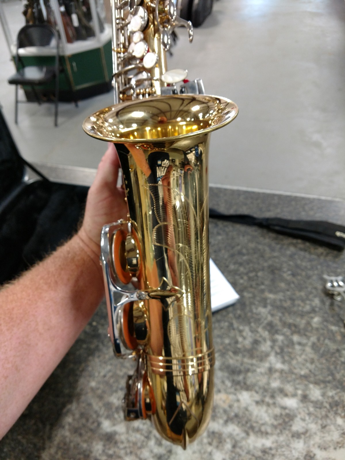 Liberty Saxophone w/case selmer las100