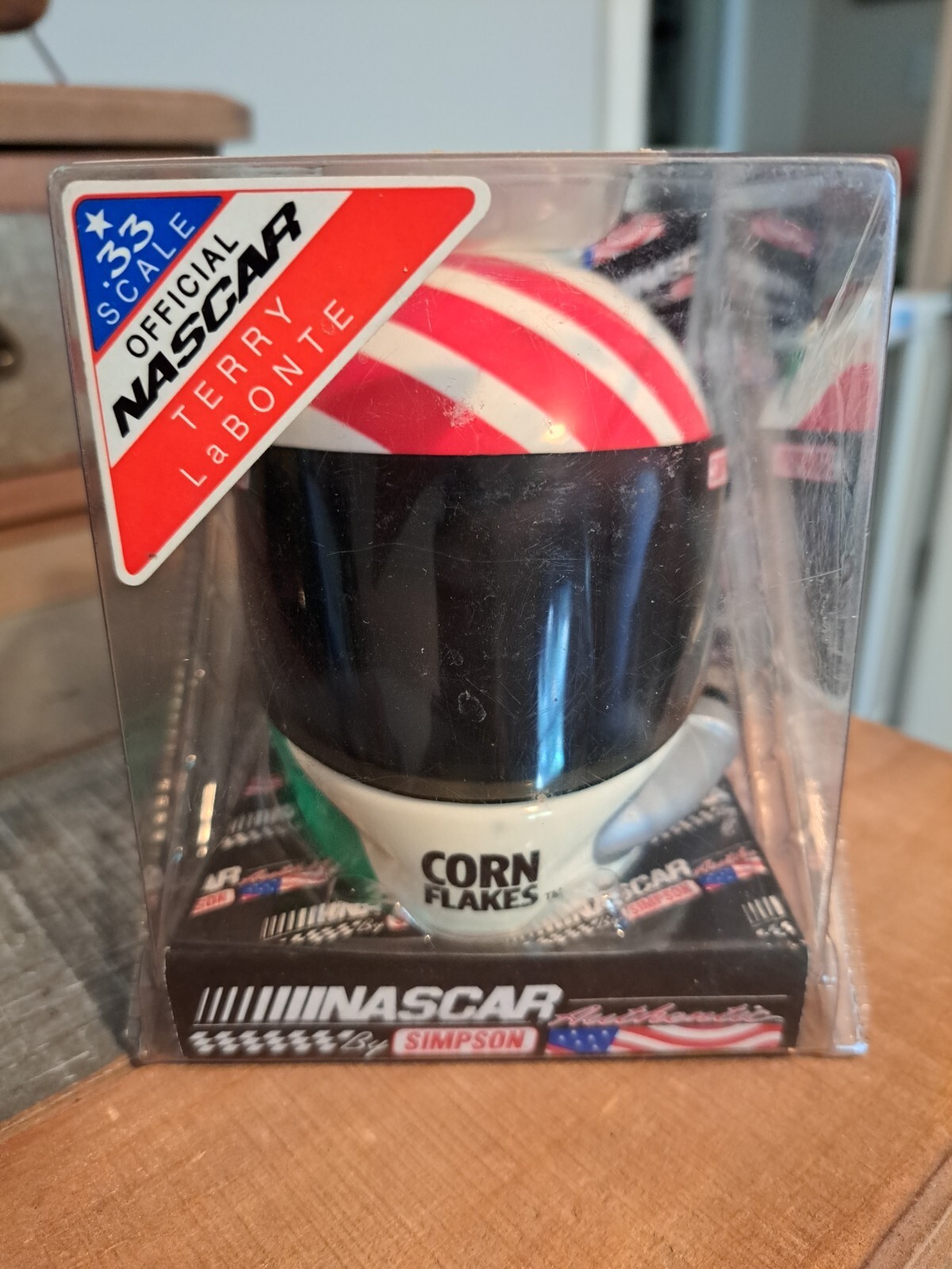 SIMPSON - SIMPSON ミニチュアヘルメット テリー・ラボンテ Mini Helmet Simpson Signature Edition Terry Labonte Kelloggs