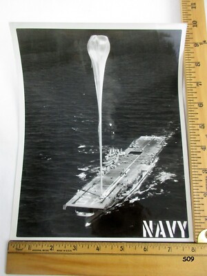 USS Valley Forge, SSN 571 Aircraft Carrier Operation Skyhook Photograph 1960 S09