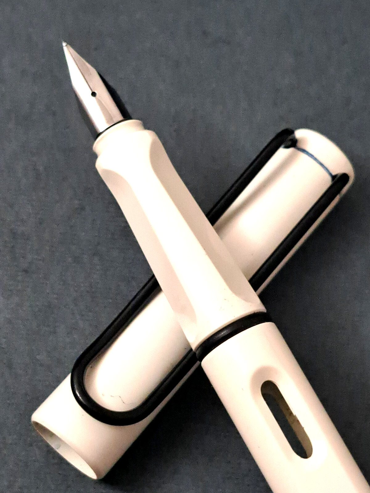 LAMY x BRAUN Safari ボールペン W.Germany 80s LAMY x BRAUN Safari Ballpoint Pen W.Germany 80s #c7bccc | eBay
