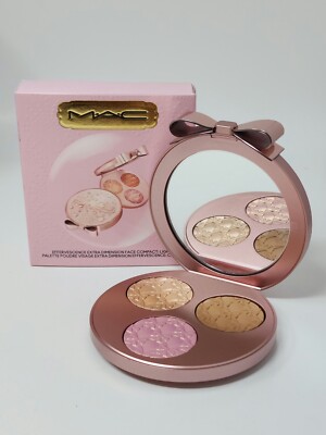 MAC Bubbles & Bows Effervescence Extra Dimension Face Compact Palette LIGHT