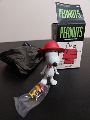 Super 7 Reaction Peanuts Blind Box Wave 2 Beagle Scout Figurine