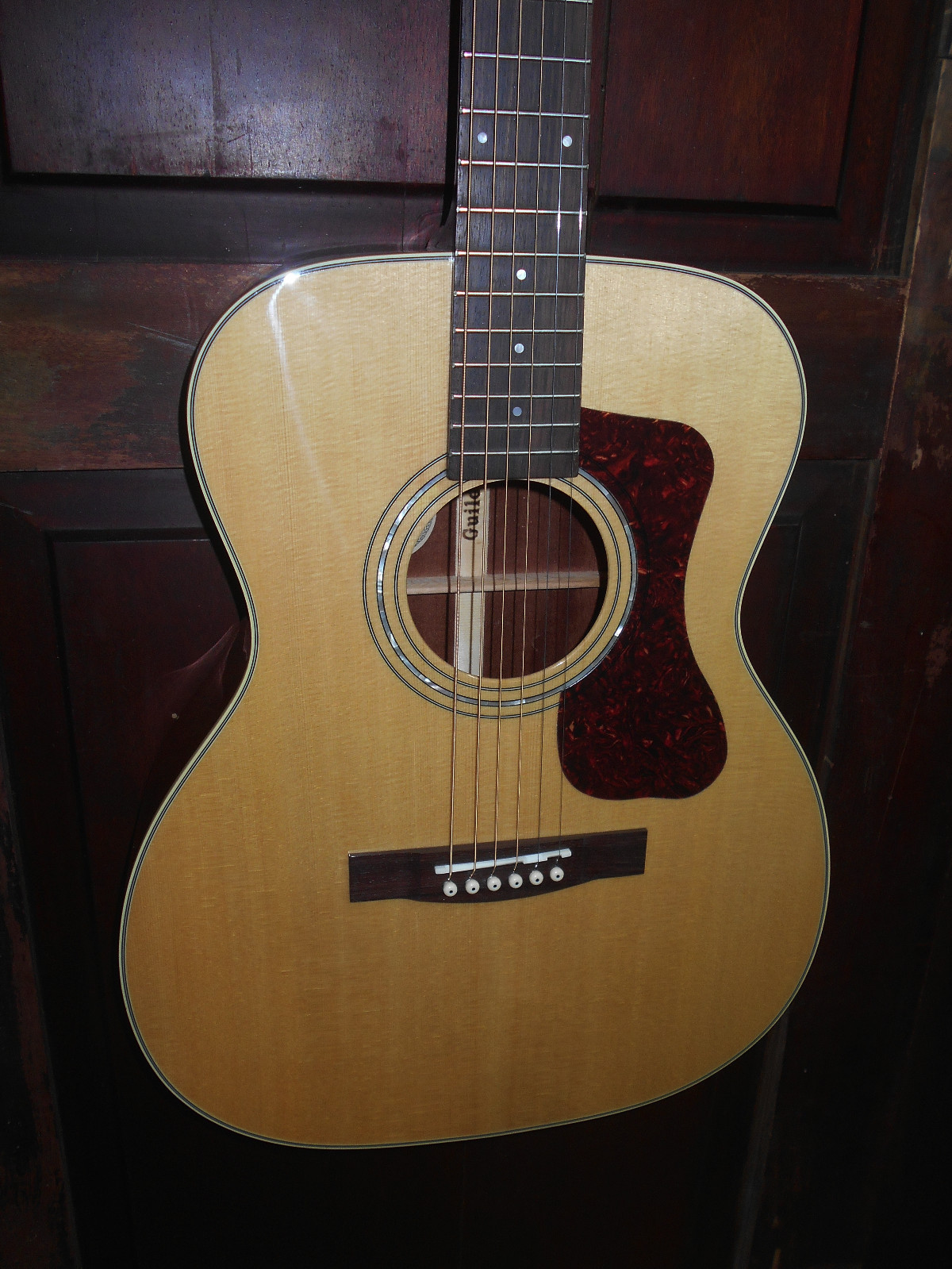 Guild OM-140 Acoustic Orchestra Steel String Guitar w/ Polyfoam Case