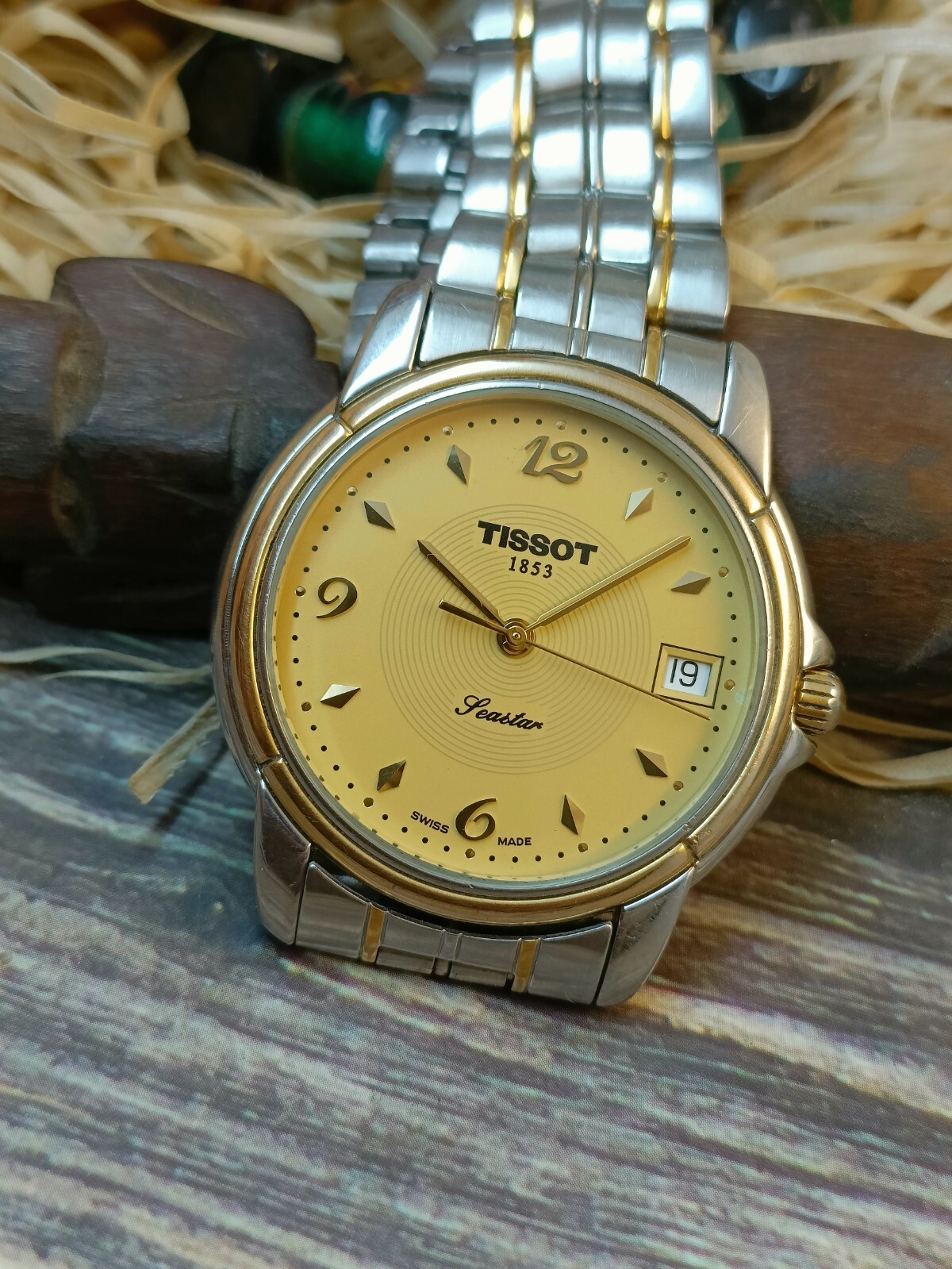 AUTHENTIC TISSOT 1853 SEASTAR QUARTZ SWISS MEN'S MINT DATE AUTHENTIC TISSOT 1853 SEASTAR QUARTZ SWISS MEN'S MINT DATE